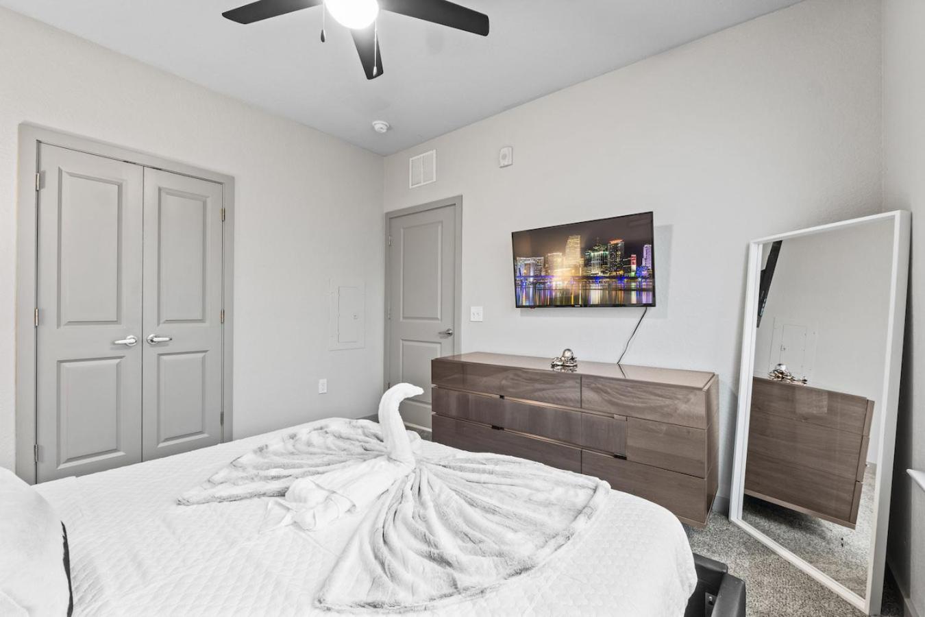 Tropicana Field 1 Bed In Downtown St Pete With Free Parking St. Petersburg Exterior photo